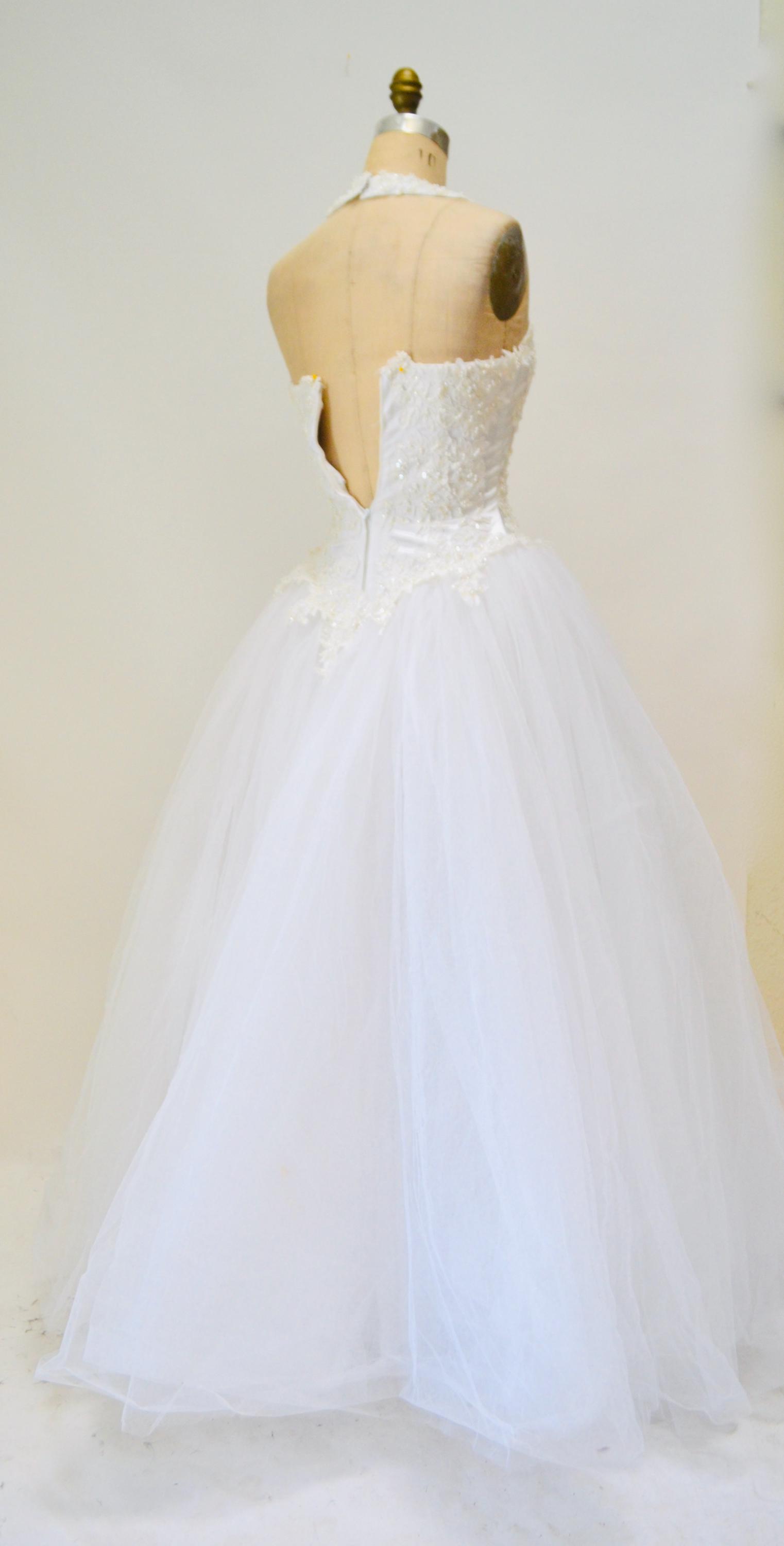 Vintage 2000s Halter Neck Wedding Dress Oleg Cassini White Crinoline Tulle  Princess Wedding GOWN XS Small Sleeveless Wedding Dress With Veil - Etsy