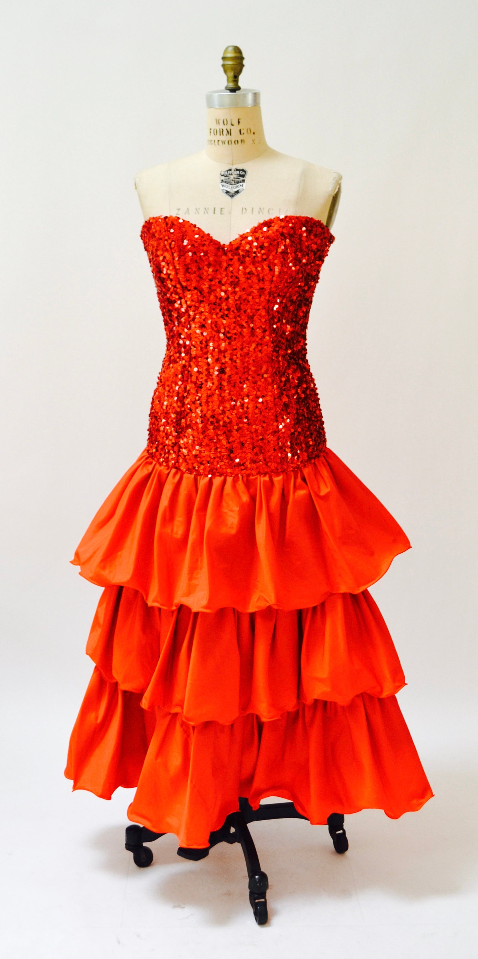 Vintage sequin red party strapless dress