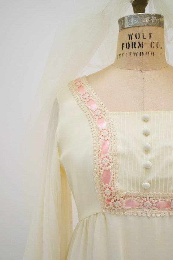 60s 70s Vintage Wedding Dress Small Long Sleeve C… - image 4