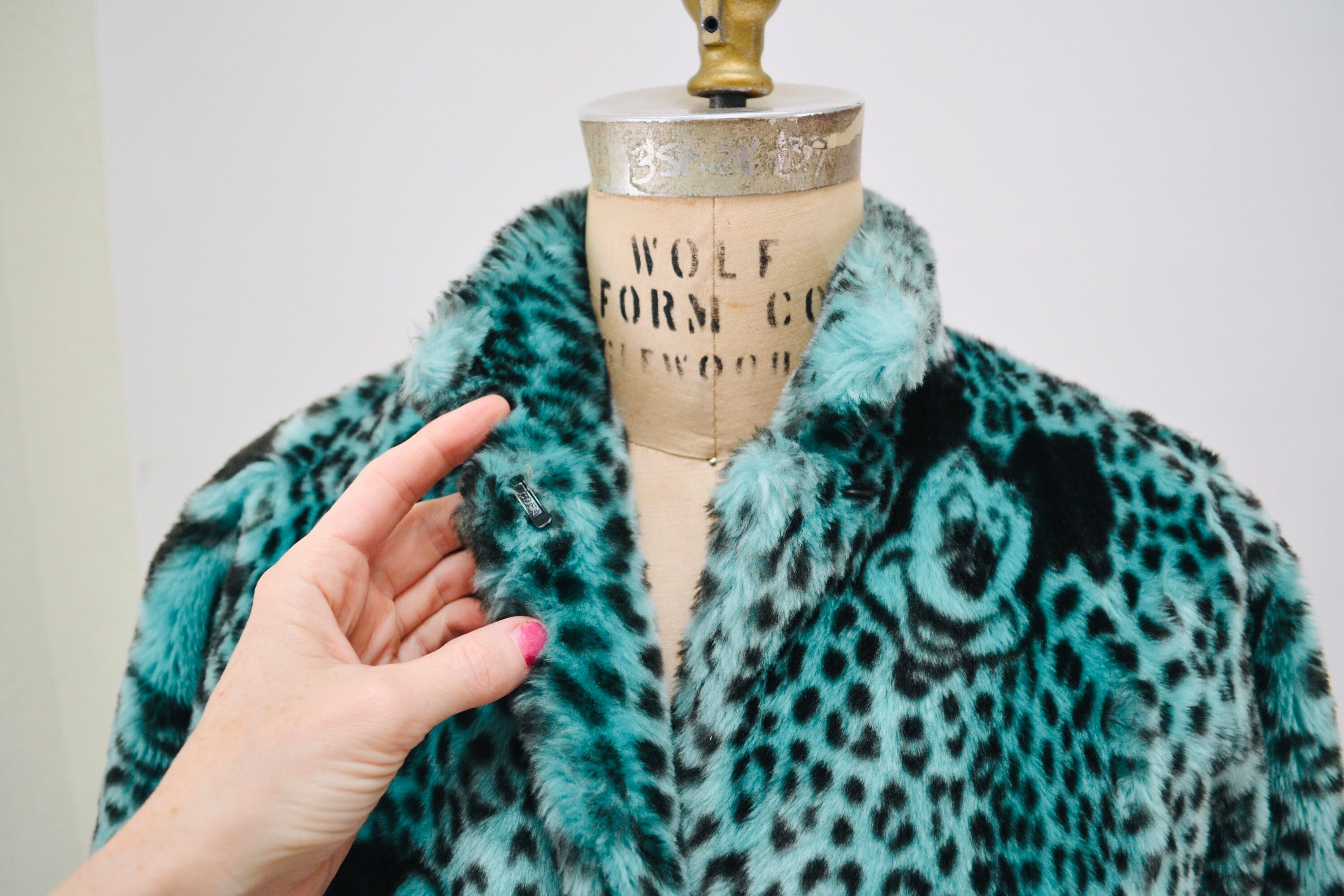 80s 90s Vintage Disney Mickey Mouse Faux Fur Jacket Coat 80s 90s Vintage Disney Mickey Mouse Faux Fur Jacket Coat