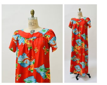 Abito vintage rosso hawaiano con stampa floreale anni '80 Large Beach Cover Up Moo Moo Red Tropical Print Dress Palm Tree Rainbow Hawaiian Print dress