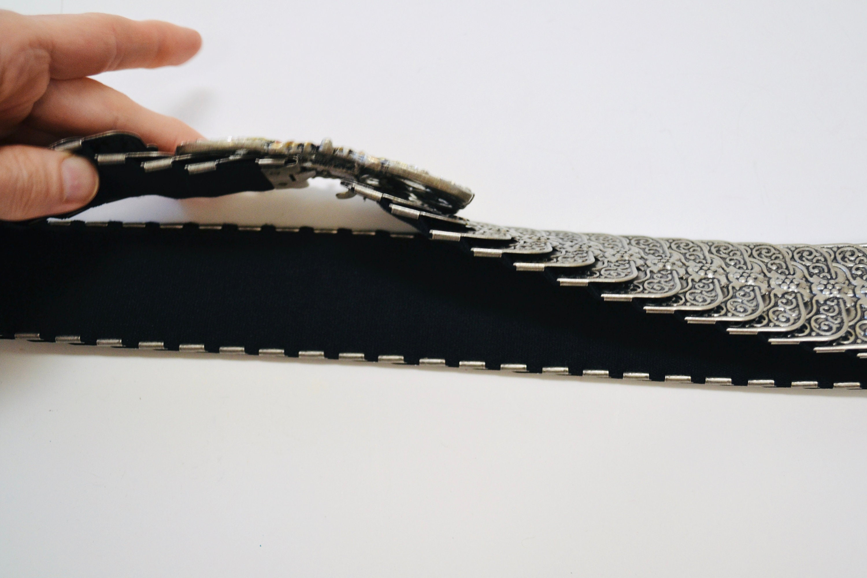 90s Y2k 2000s Vintage Silver Stretch Belt Metal Silver