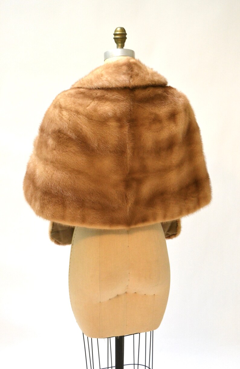 Vintage Mink Stole Honey Blonde Vintage Fur Stole Cape// Vintage Fur Cape in Blonde Cream Brown Winter Wedding image 7