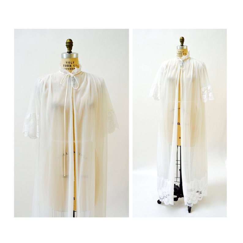 Vintage Peignoir Robe Medium Lace White Ivory Wedding Honeymoon Robe Sheer Nightgown// Vintage Lingerie Peignoir Bridal Wedding image 2