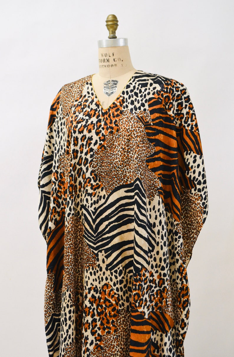 80s 90s Vintage Animal Print Dress Caftan Kaftan Beach Cover Up Large XL PLUS SIZE // Vintage Leopard Print Caftan Kaftan Dress Large xl image 3