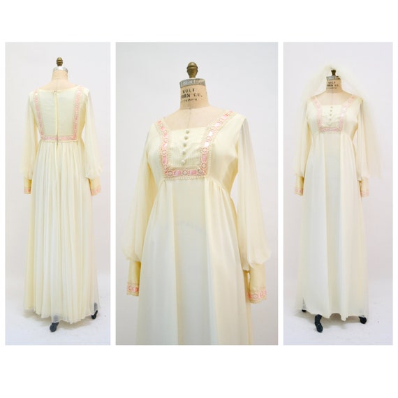 60s 70s Vintage Wedding Dress Small Long Sleeve C… - image 1