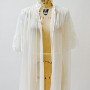 Vintage Peignoir Robe Medium Lace White Ivory Wedding Honeymoon Robe Sheer Nightgown// Vintage Lingerie Peignoir Bridal Wedding image 5
