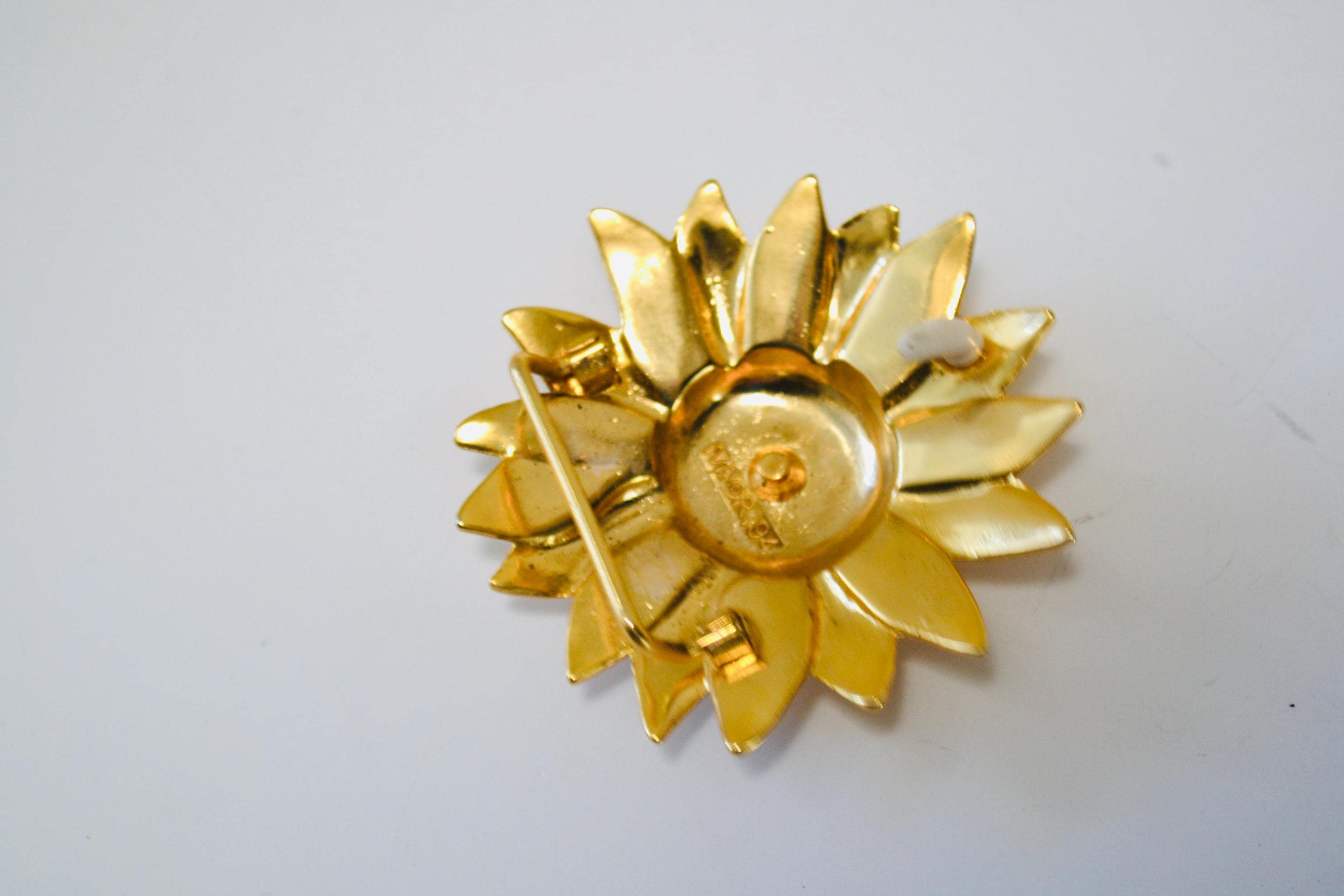 Vintage Sunflower Daisy Flower Panel Golden Metal Link Belt Sunflower Buckle with Vintage floral tooled belt – Field Day main image 3
