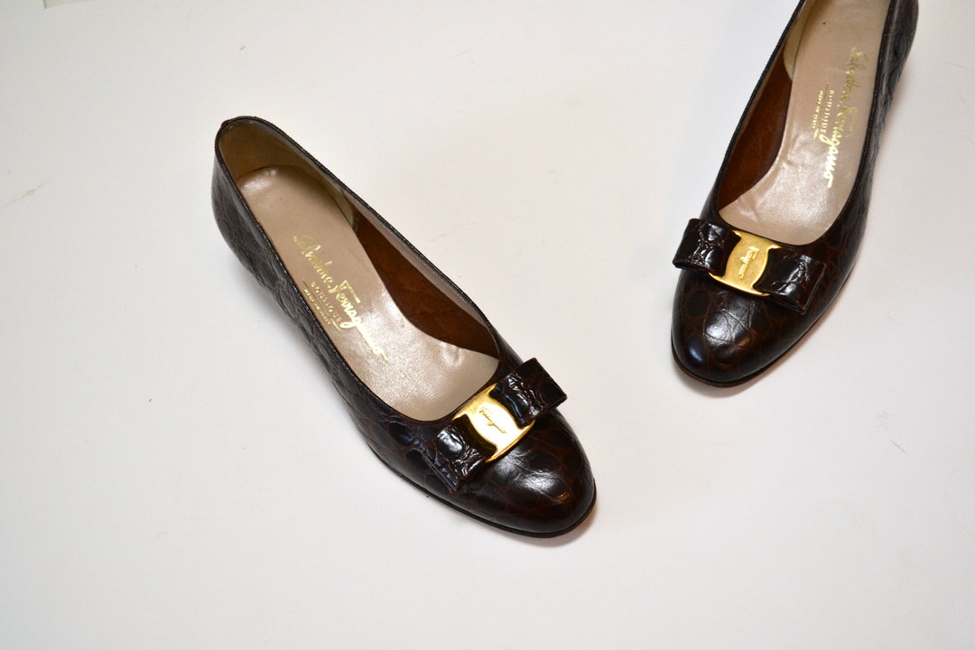 Vintage Salvatore Ferragamo Vara Pumps Shoes Size 8 8B Brown - Etsy