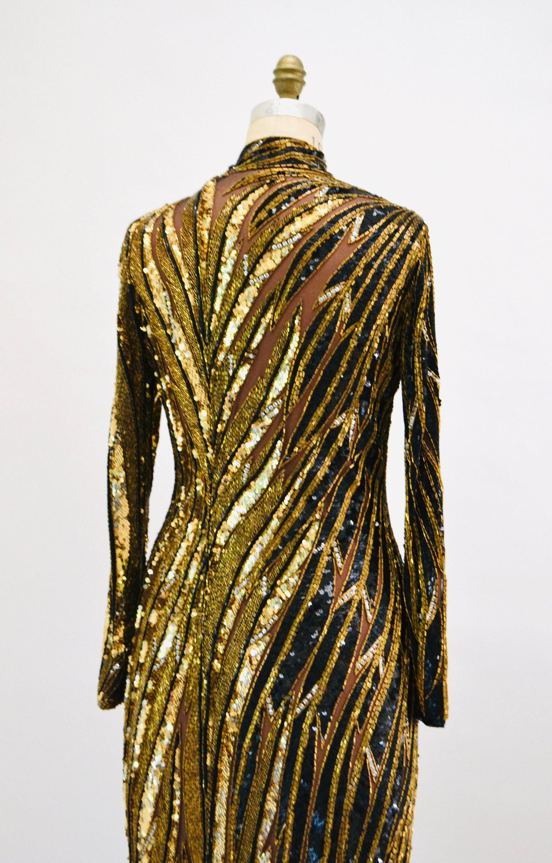 green emerald velvet dress Luxurious Metallic Beaded Blazer/Dress