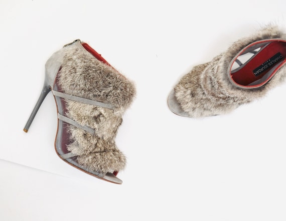 Pointed toe sandals with silver heel and fur | Made in Italy