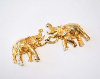 Vintage Large Elephant Belt Buckle Trunk Up Gold Tone Belt Buckle Vintage Lucky Elephant Trunk up Gold Tone Metal  main image 3