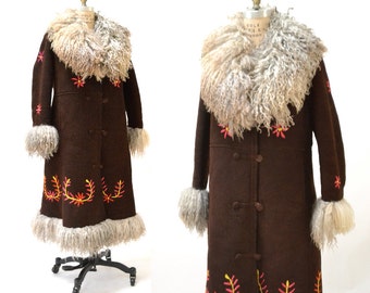 Vintage Embroidered Shearling Afghan Jacket Coat Medium Large//  90s does 70s Shearling Coat Embroidered Sheepskin Fur Boho Afghan Jacke