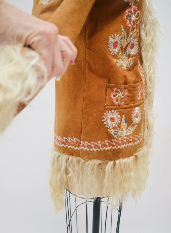 Vintage Embroidered Shearling Afghan Jacket Coat … - image 8