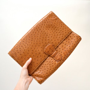 Bolso de mano vintage de piel de avestruz marrón tostado de los años 70 y 80 de Donna Elissa para Saks Fifth Avenue, fabricado en Italia, bolso de los años 70 y 80