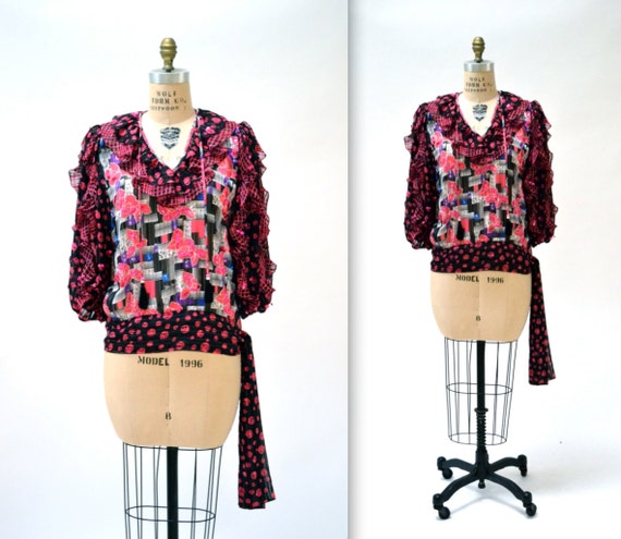 80s 90s Vintage Ruffle Floral Print Peasant Top S… - image 1