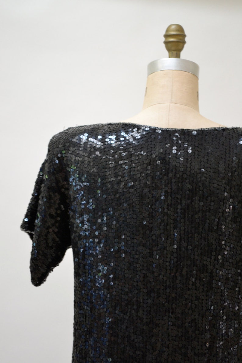 Vintage Black Sequin Top Shirt Black Silver Small Art Deco Flapper Inspired// Vintage Metallic Sequin Shirt Top Silver Black Small image 4