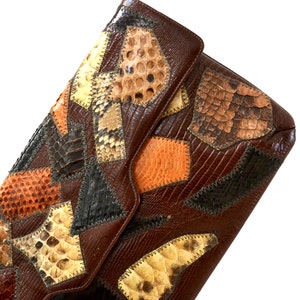 Bolso de mano de cuero vintage con diseño de serpiente marrón, piel de pitón, reptil y patchwork Caprice // Monedero marrón vintage de los años 70 y 80 con patchwork de cuero