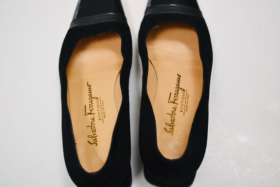 Vintage Salvatore Ferragamo Low Heel Flats Pumps … - image 3