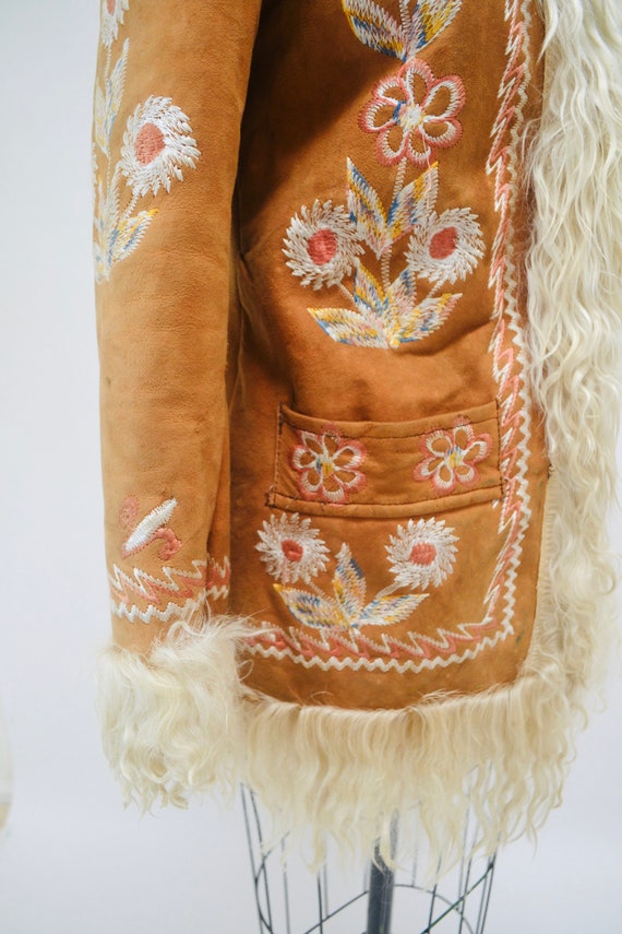 Vintage Embroidered Shearling Afghan Jacket Coat … - image 7