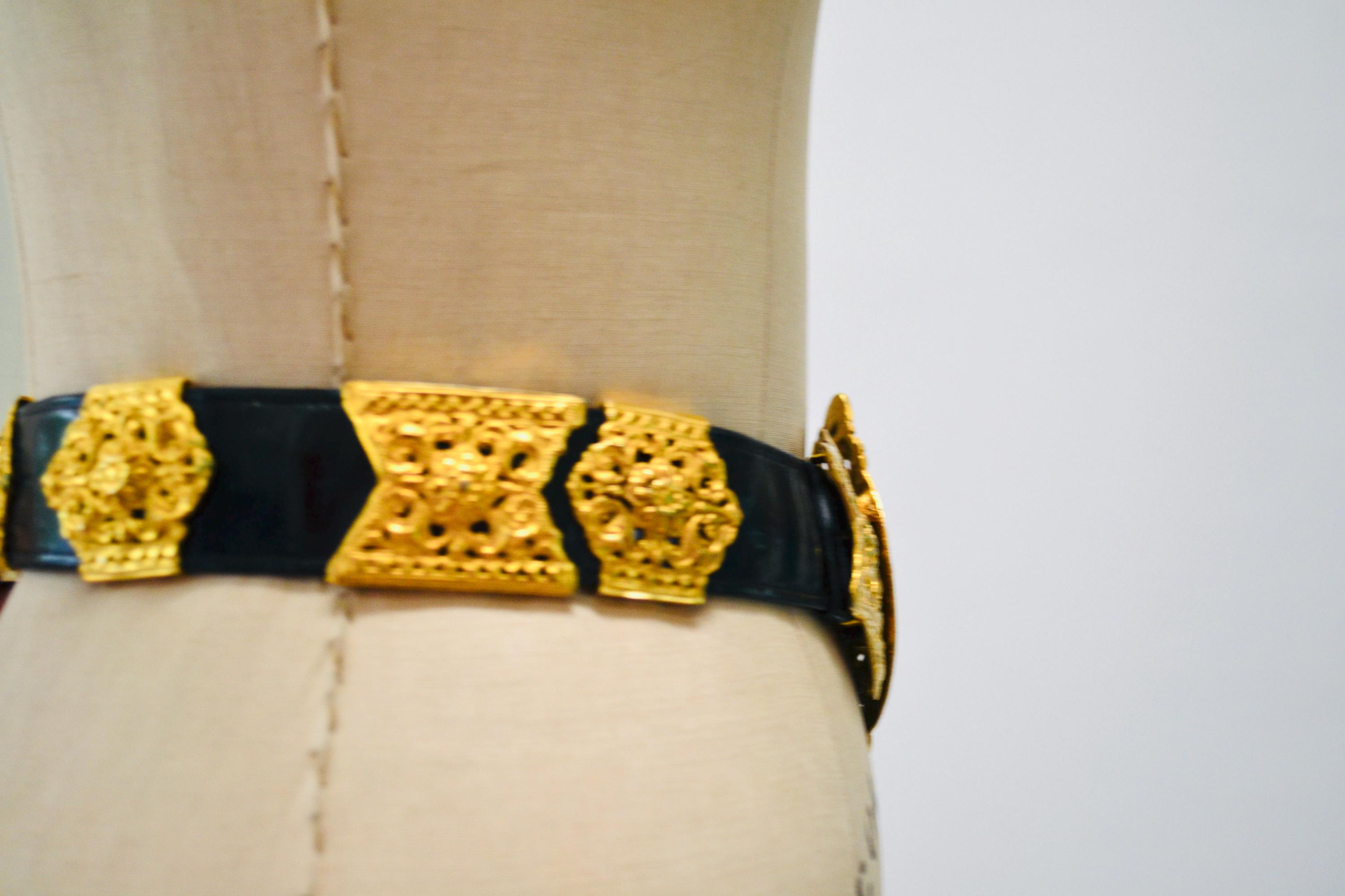Vintage 70s Roberta Di Camerino Italian Black Leather Gold 