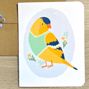 Carte de voeux oiseau mignon en pull - carte nature vierge avec enveloppe kraft - papeterie illustrée d'animaux - carte oiseau jaune douillet