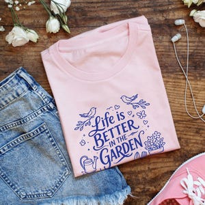 Life Is Better In The Garden png - Funny png - Print File - Funny Sublimation Design - Houseplants png - Digital Download 
Life Is Better In The Garden PNG SVG, Retro Gardening Quote PNG, Vintage Plant Lover Aesthetic Design, Cozy Green Garden Humor Sublimation 
PNG Funny Saying | Dirty Hoes Garden Club | Funny Gardening Design | Dirty Hoe | Woman Holding Hoe | Plant Lover | Green Thumb | Planting