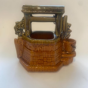 Vintage McCoy Wishing Well Planter – Brown Green Drip Glaze Pottery – Farmhouse Decor