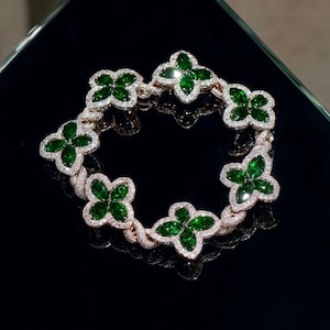 Green Moissanite Charm Bracelet 925 Silver Moissanite Bracelet Unisex Elegant Gift Jewelry Unisex Clover Bracelet with Green Moissanite
