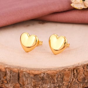 Gold Herz Ohrstecker | Minimalist Herz Ohrringe für Frauen | Zierlicher 18K Vergoldeter Schmuck | Niedliche Alltag Ohrstecker | Geschenk für Sie