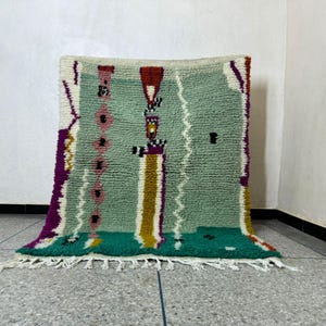 Tapis marocain vert personnalisé vert terre Beni Ourain coloré fait main - tapis berbère - tapis en laine coloré, tapis de salon vert