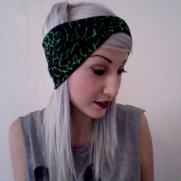 LAST one rockabilly GREEN LEOPARD printed stretchy turban headband