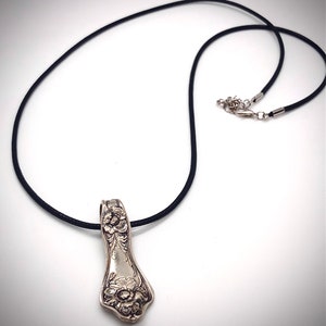 Anemone pendant