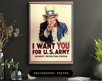 Pode incluir: Um cartaz vintage emoldurado com o Tio Sam apontando. O cartaz diz "I WANT YOU FOR U.S. ARMY" em letras vermelhas em negrito. É um anúncio de recrutamento clássico, com uma combinação de cores patrióticas.