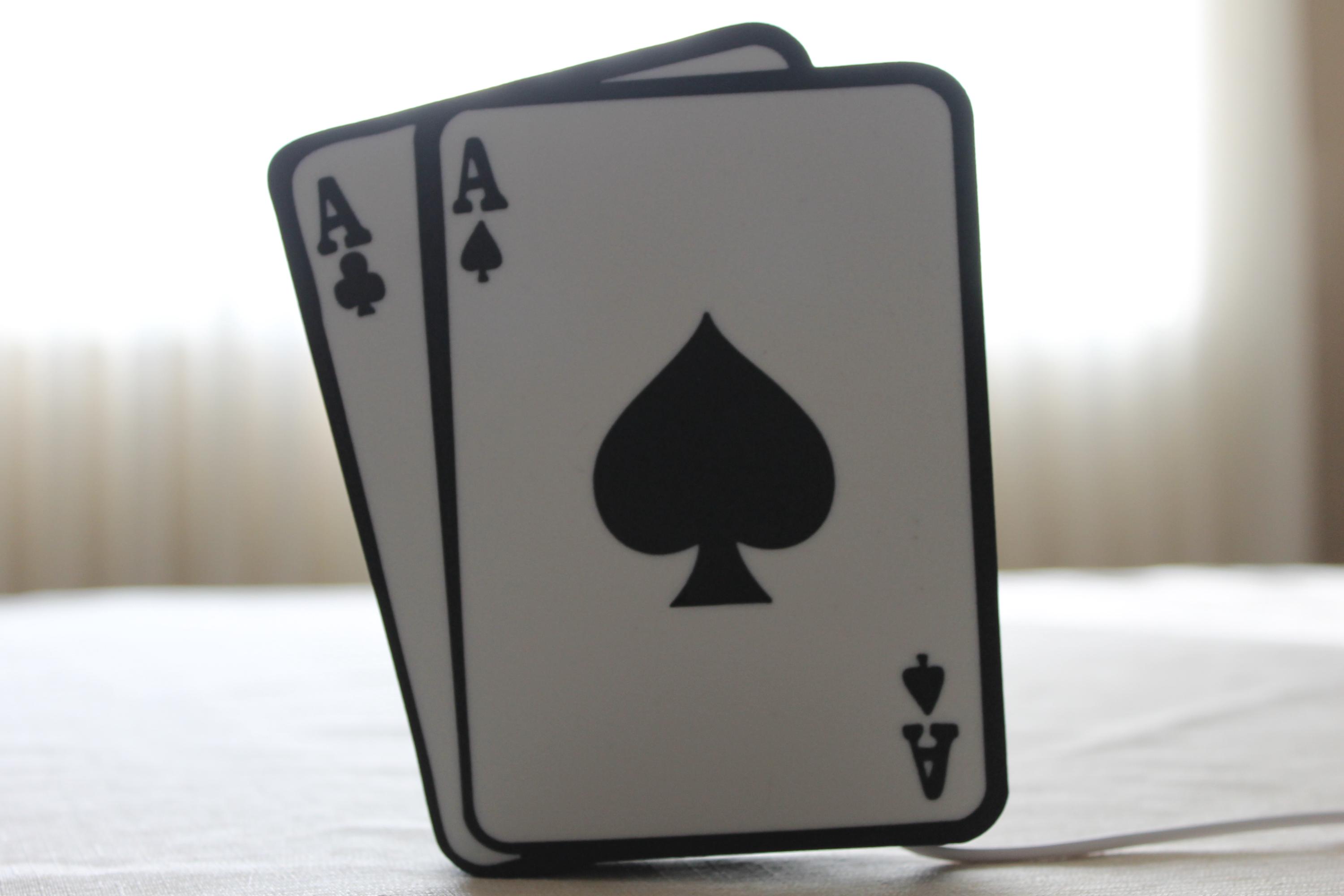 ハンドウィズカード トランプ ゲーム ポーカー ブラックジャック