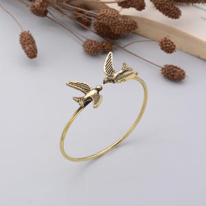 Bird Cuff Bracelet – Brass Lovebirds Bangle, Adjustable Nature-Inspired Jewelry, Handmade Boho Animal Bracelet
