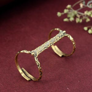 Arthritis Ring Dual Band Adjustable Ring, Brass Vintage Style Ring for Swollen Fingers, Comfortable Gold Tone Statement Ring