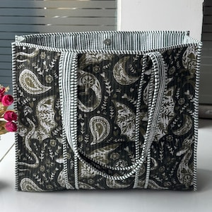 Green Paisley Block Print Cotton Quilted Tote Bag | Women&#39;s Bags Holiday Travel Bags - Gift For Her Eco-Friendly Bags Vintage Handmade Bags