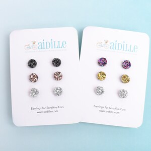 Juego de pendientes de drusa sintética: tachuelas de titanio de 8 mm, para orejas sensibles