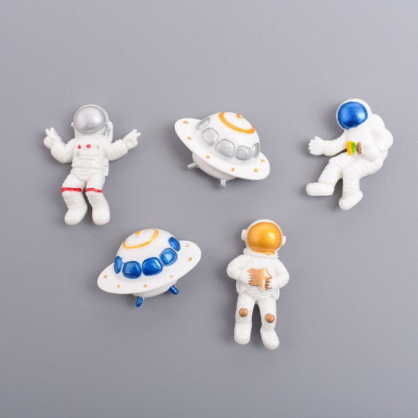 Resin Astronaut Magnets, Space Refrigerator Magnets, Add Silver Glitter Stars, Outer Space Lover Gift, Spaceship UFO Boys Locker Magnets