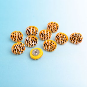 Cinnamon Bun Push Pins OR Magnets, Breakfast Food Thumb Tacks, Pastry Kitchen Corkboard Pins, Food Home Decor, Bakery Push Pins