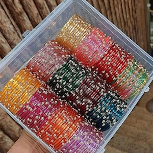 Juego de 144 brazaletes Churi de vidrio de colores (tallas 2,2, 2,4, 2,6 y 2,8), ideales para bodas indias, pakistaníes y nupciales. Conjunto de brazaletes Bollywood.