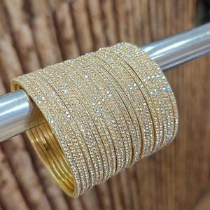 Brazaletes Churi indios dorados: Tallas 2.2, 2.4, 2.6, 2.8, 2.10 Brazaletes indios para mujer, conjunto de brazaletes pakistaníes, conjunto Chura nupcial, joyería india