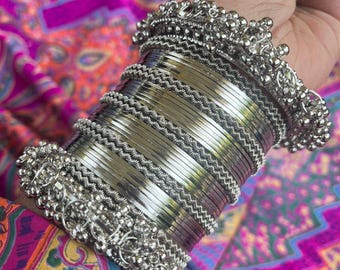 アクセサリー silver tone ethnic bangle Indian jewelry Silver Pastel Bridal Jhumka Connecting Bangle Set One Arm Heavy