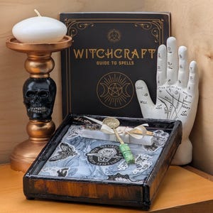 Horror & Gothic Resin [Tray – Handmade Epoxy Art, Skulls, Creepy Collectible witch rolling tray set