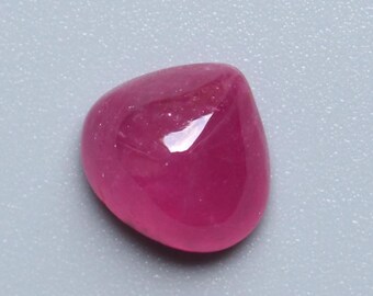 Natuurlijke rode robijn hart cabochon 9 x 8,5 mm losse edelsteen gepolijste robijn voor het maken van sieraden
