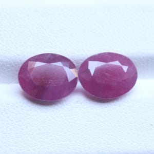 Natürliches Rubinpaar Oval Smaragdschnitt Facettierte Cabochon 8 x 10 MM, 5,80 Ct Insgesamt, Passend Rosa Rot Lose Edelsteine für die Schmuckgestaltung