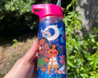 Vaso infantil de 10 oz con tapa abatible, diseño azul lava de Moana