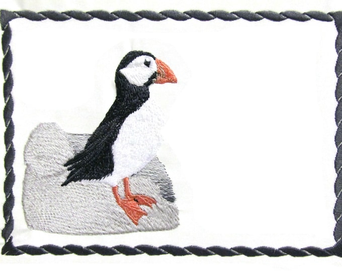 Puffin Bird embroidered quilt label to customize with your personal message