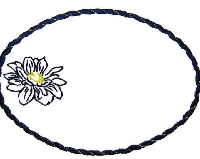 Dahlia Outline embroidered quilt label to customize with your personal message